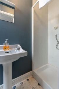 City Centre Townhouse - just off Medieval Mile