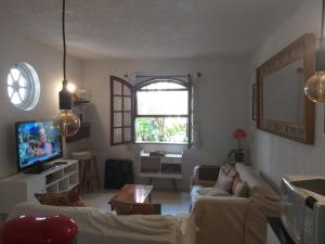 Casa 3 minutos a pé da Rua das Pedras