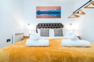 Cavern Quarters, Beautiful Two Bedroom City Centre Apartment by Garudy Serviced Apartments and Short Lets