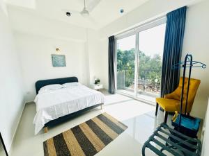 Pendennis Fern - 4-Bedroom Luxury Retreat with Rooftop Pool in Central Colombo