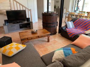 Maisons de vacances Gite de charme avec terrasse et activites familiales a Payre, pres de Fontenay-le-Comte - FR-1-426-170 : photos des chambres