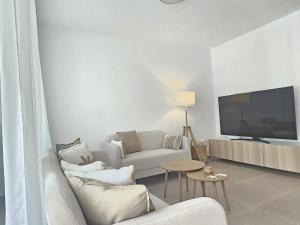 Crystal Luxury Holidays, El Palm Mar in Tenerife South