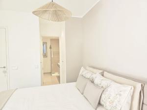 Crystal Luxury Holidays, El Palm Mar in Tenerife South