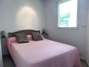 Appartements T2 avec terrasse, cuisine equipee, clim & wifi, proche Thermes - FR-1-553-277 : photos des chambres