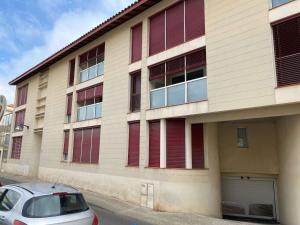 Appartements T2 avec terrasse, cuisine equipee, clim & wifi, proche Thermes - FR-1-553-277 : Appartement
