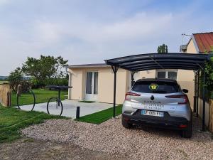 Maisons de vacances Gite plain pied a Champenoux avec parking privatif - FR-1-584-330 : photos des chambres