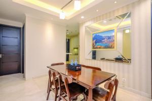 Comfort Stay 2BR with Private Lift at Masterpiece Apartment By Travelio