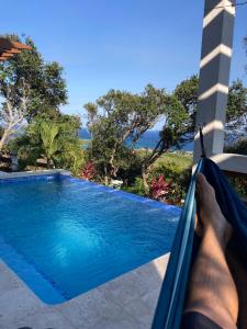 Roatan Infinity Pool and Ocean View Apartment