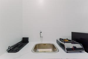 Good Deal and Restful Studio Bassura City Apartment By Travelio