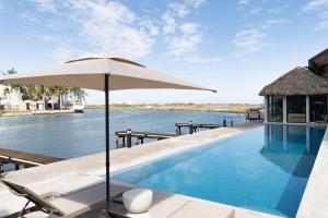 Departamento acogedor con vista al mar y alberca