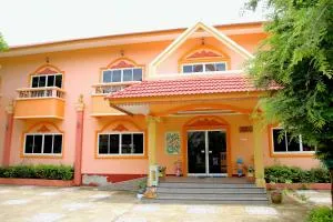 Ban Silachol บ้านศิลาชล - Ban Chak Phai