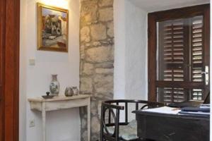 House Rilovi - Two Bedroom House with Swimming Pool and Jacuzzi