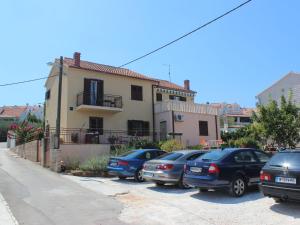 Apartments Sweet Life - One-Bedroom Apartment with Terrace Nina ST