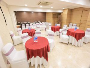 Palette Hotel Surya by CheckIn Vadodara