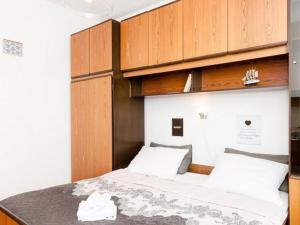 Apartments Villa Nikol - Standard Two Bedroom Apartment with Terrace APT 5