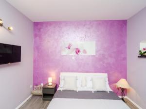 Apartment Tenega - Studio Apartment with City View