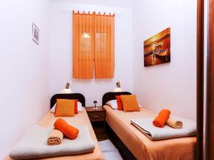 Villa Lina - Five Bedroom Villa with Terrace and Sea View