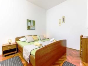 Villa Lina - Five Bedroom Villa with Terrace and Sea View