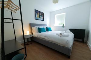 Luxury Flats Near Manchester Airport