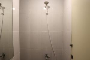 Comfy and Simply Studio Tokyo Riverside PIK 2 Apartment By Travelio