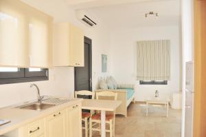 Kleopatra Villas - Seaside Suites Skiathos Greece