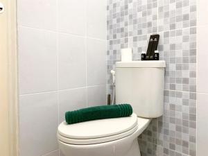 Fancy and Nice 2BR at Tokyo Riverside PIK 2 Apartment By Travelio