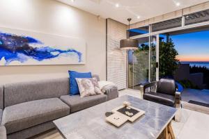 Modern Camps Bay Apartment