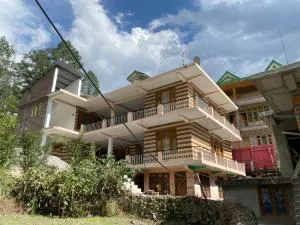 ON THE WAY Guesthouse - Manīkaran