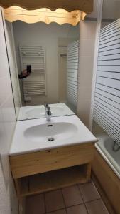 Appart 4 pers pied des pistes- lEcrin-les BERGERS- Chez Lexy