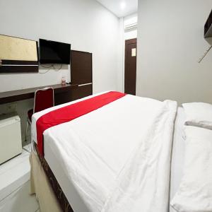 RedDoorz at Lucky Inn Panakukkang Makassar