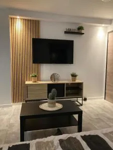 Maisonnette - Magny-dʼAnigon