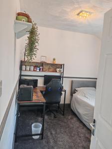 Private room with own private bathroom and shower