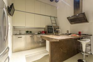 iFlat Pantheon Elegant 3-bedroom Apartment