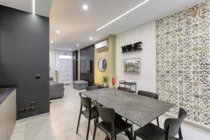 Cosy & Modern 2BR Apt in Charming St Pauls Bay by 360 Estates