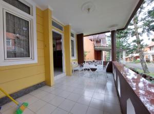 Villa kota bunga at puncak bogor 3BR Free AC dan Karoke Super Lengkap