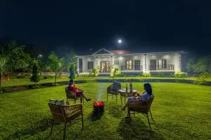 Alaya Stays 5 BHK Pet friendly with pvt pool - Ashirwad Farms - Manesar