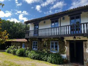 Fee4Me Galician Country House Families ONLY