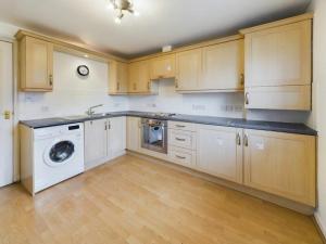 Aberdeen City - Professional - No Parties Apt