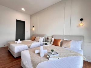 3BR-Mocha-Paradigm Residence by Guesthouse-6-8Pax