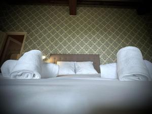 Villas Keriner manoir 10 pieces avec parc arbore : photos des chambres