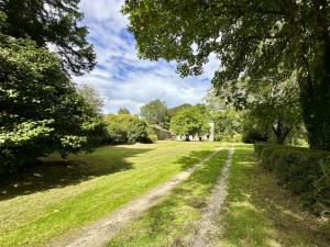 Villas Keriner manoir 10 pieces avec parc arbore : photos des chambres
