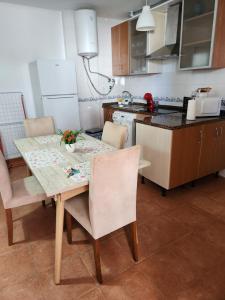 Casa Baja tranquila con terraza y jardín en Vera-Playa naturista!