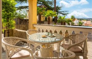 1 Bedroom Cozy Apartment In Malinska 