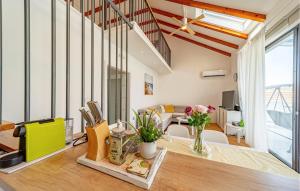 Cozy Home In Ston With Wifi