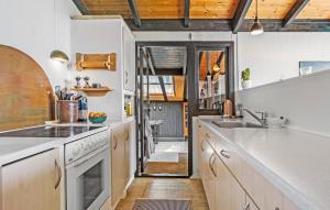 2 Bedroom Beautiful Home In Eskebjerg