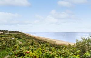 2 Bedroom Cozy Home In Esbjerg V