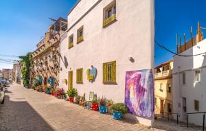 Nice Home In Almuñecar With Wifi
