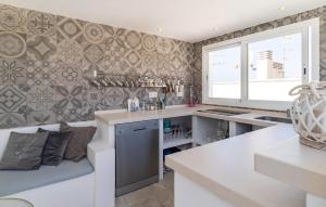 Nice Home In Almuñecar With Wifi