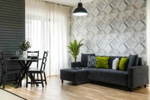 Sara - Stylish Apt with Balcony near Piata Obor