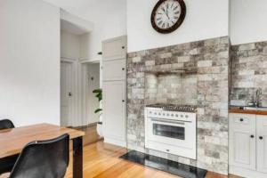 The Old Coach House c1850s Private cottage